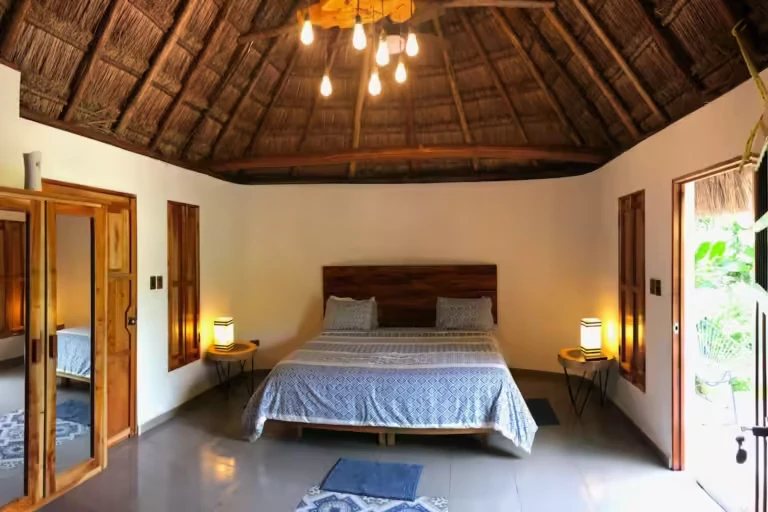 Interior de la Casita del Peón